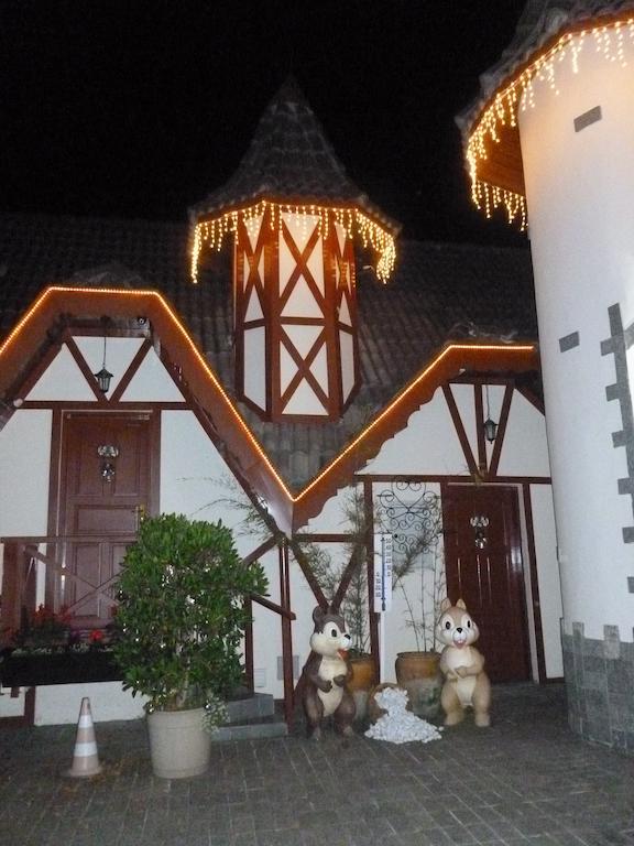 Pousada Dos Esquilos Campos do Jordão Zewnętrze zdjęcie